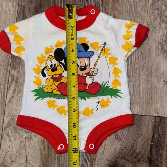 VTG Disney Babies 1984 Mickey Mouse Pluto Fishing One Piece Size 0-6 months - Picture 4 of 5